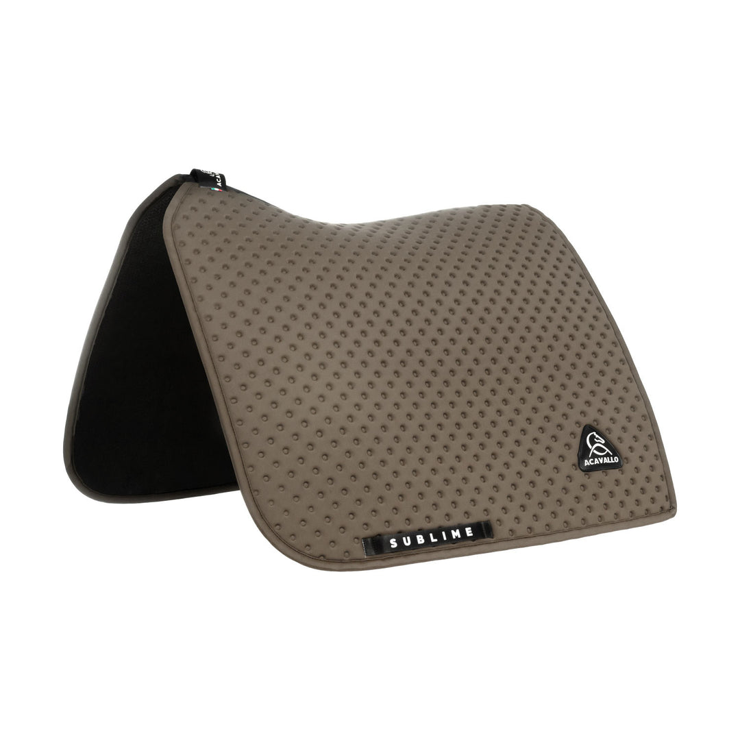 Sublime dotted dressage saddle pad in technic TERRA