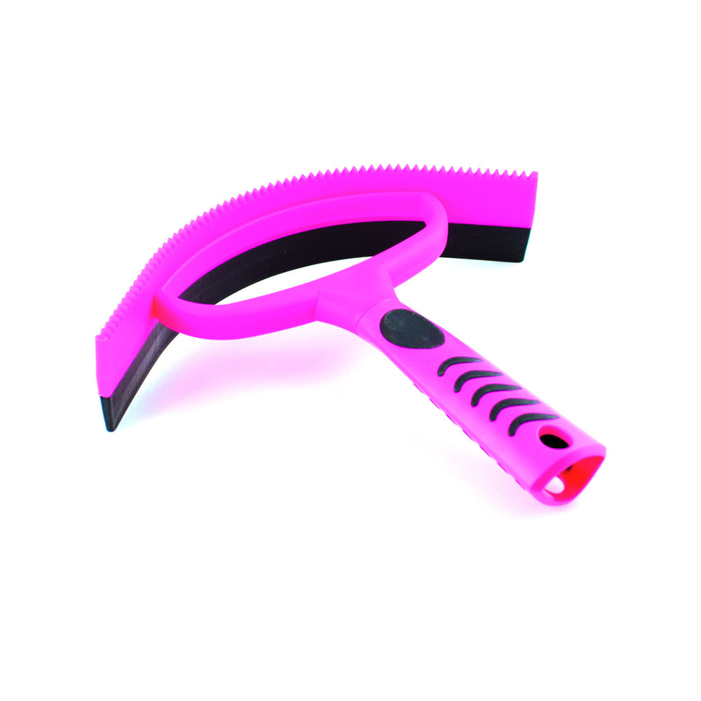 PLASTIC CURVED SWEAT SCRAPER WITH HANDLE FUCSIA