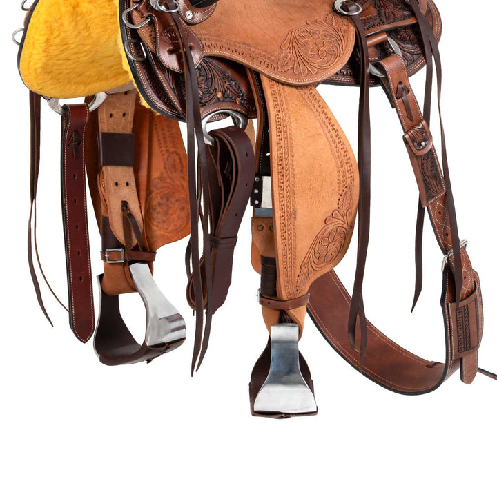 APACHE WADE WESTERN SADDLE WITH BACK GIRTH AND KNIFE GUARD