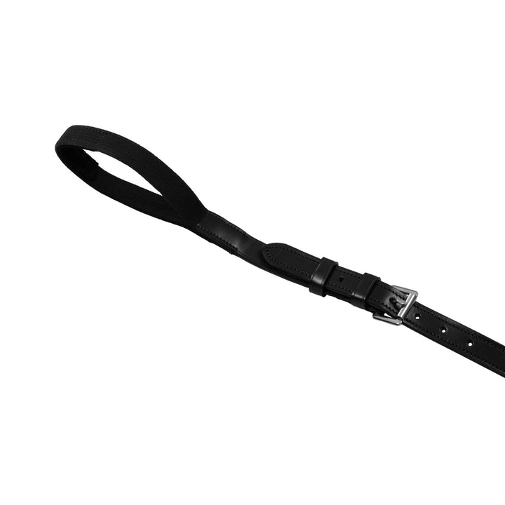 Anatomical leather hunting breastplate with removable martingale