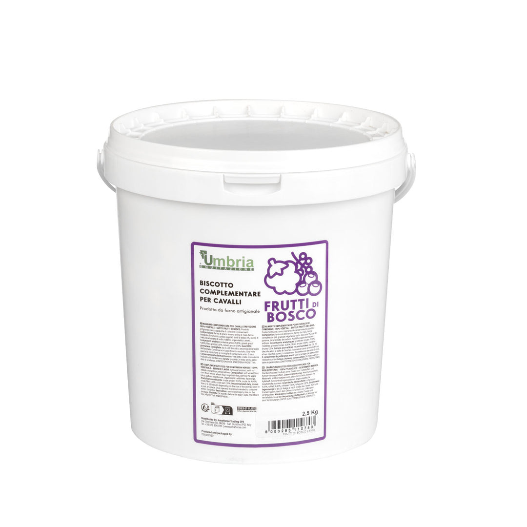 MIXED BERRIES FLAVOURED VEGETABLE BISCUIT FOR HORSES (2,5 kg)
